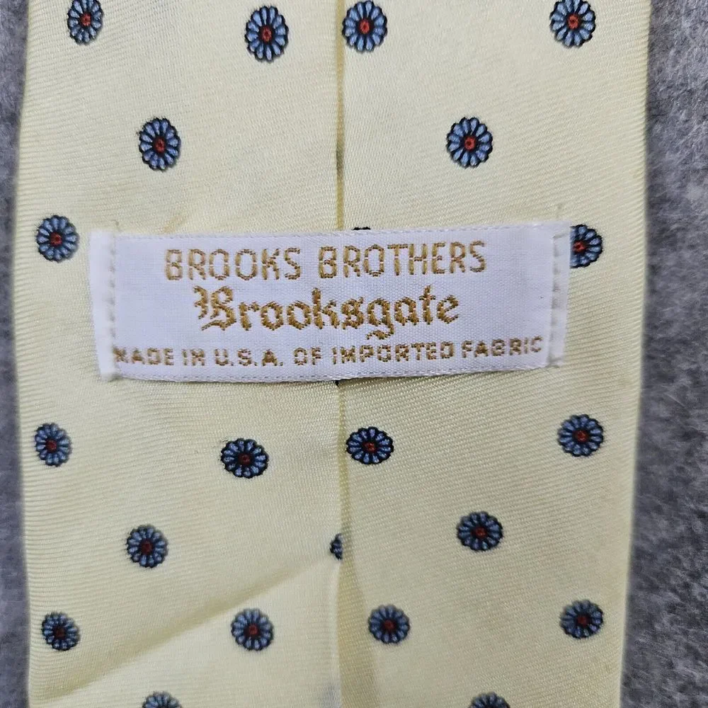 Brooks‎ Brothers Brooksgate Silk Neck Tie Yellow With Flowers 57x3 SPOTS Preppy